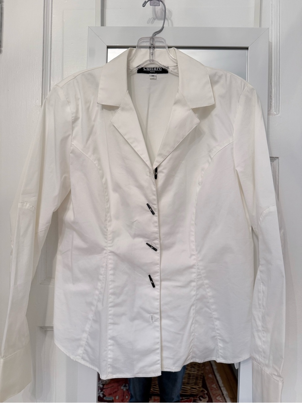 CULTURE NYC long sleeve cotton white blouse Sz M